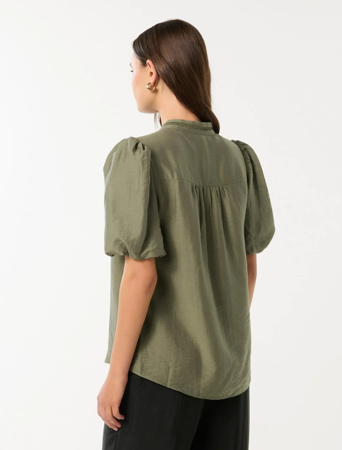 Sure! Here’s an optimized title for the product Agnes Trim Top with additional modifiers:

Chic Agnes Trim Top - Stylish Womens Casual Blouse for Everyday Wear

Feel free to let me know if youd like any changes or variations!