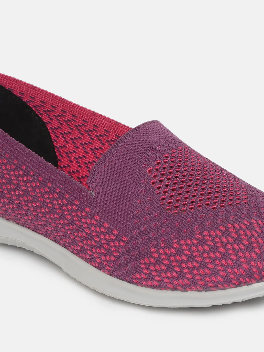 Flat Ballerinas in Woven Design